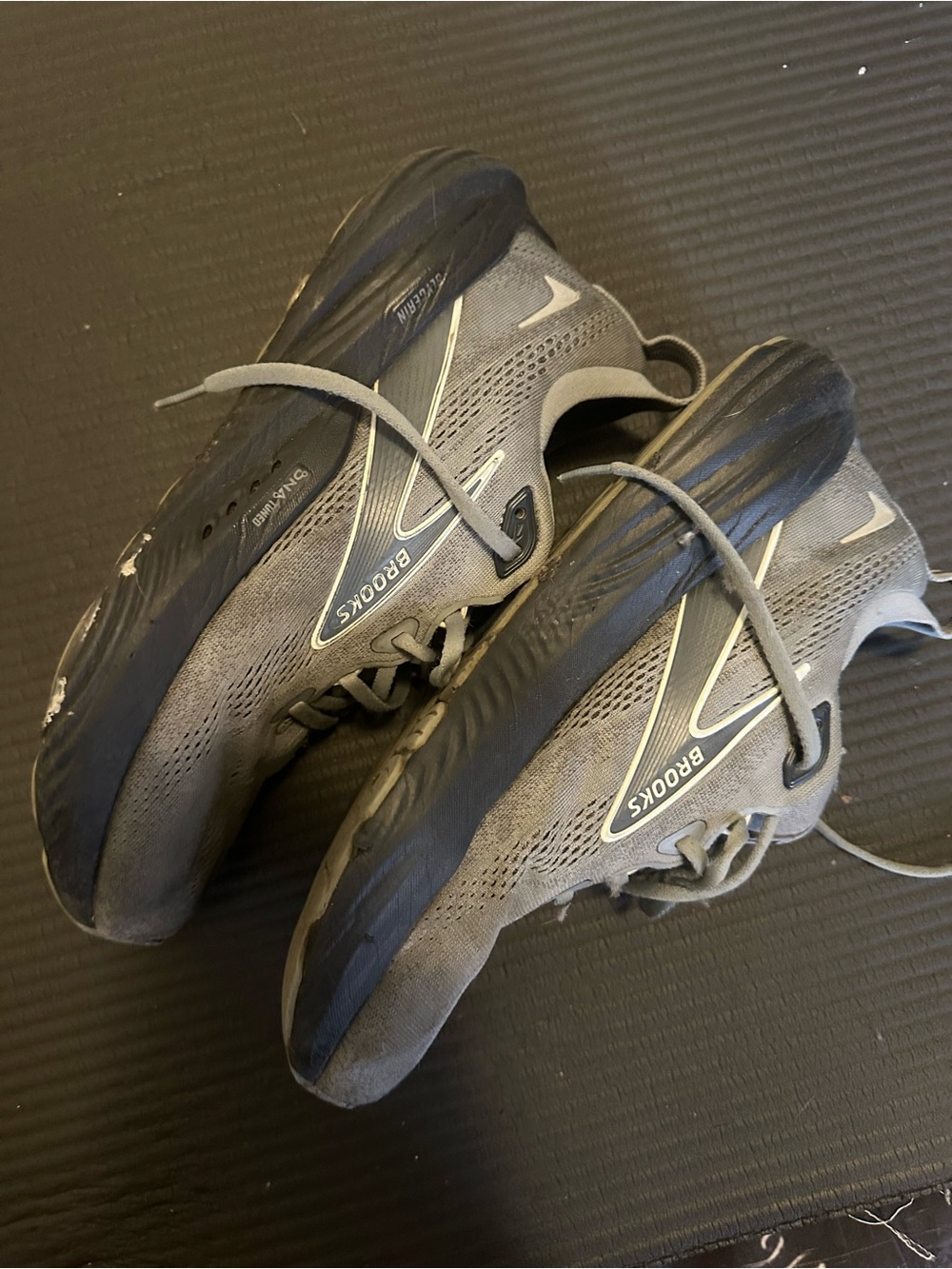 Brooks Men's Gray Mesh Athletic Running Shoes
